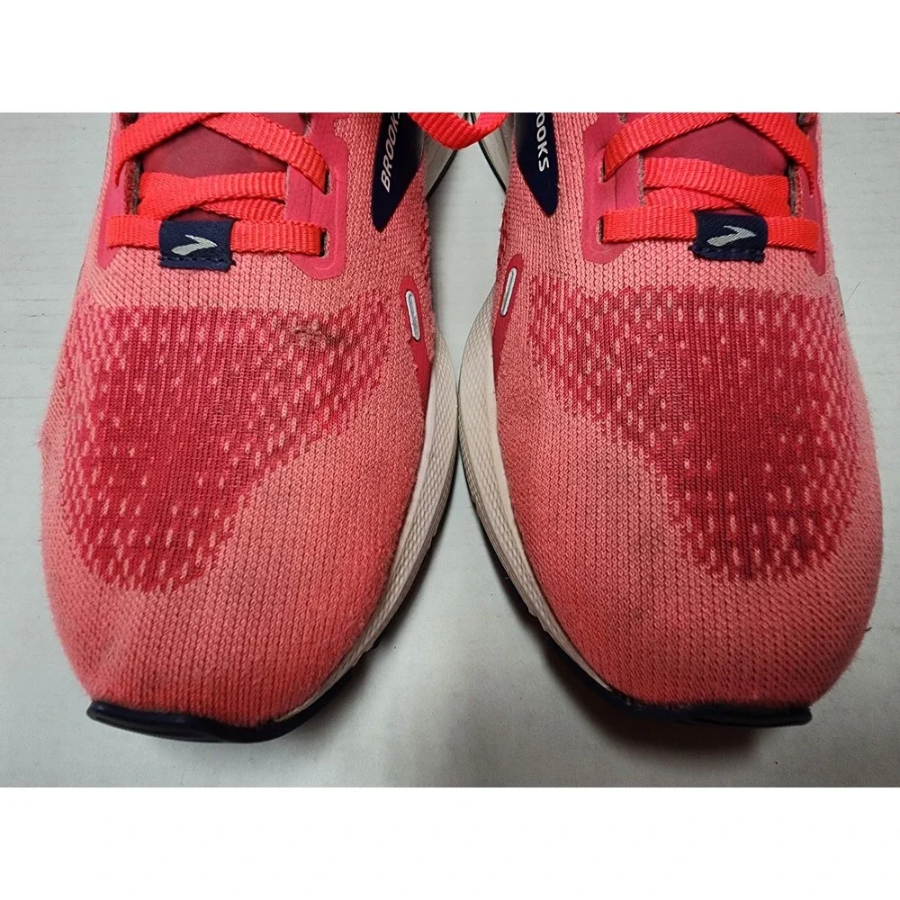 Brooks Launch 9.5 Womens Size 8.5 B Pink White Athletic Running Shoes Sneakers